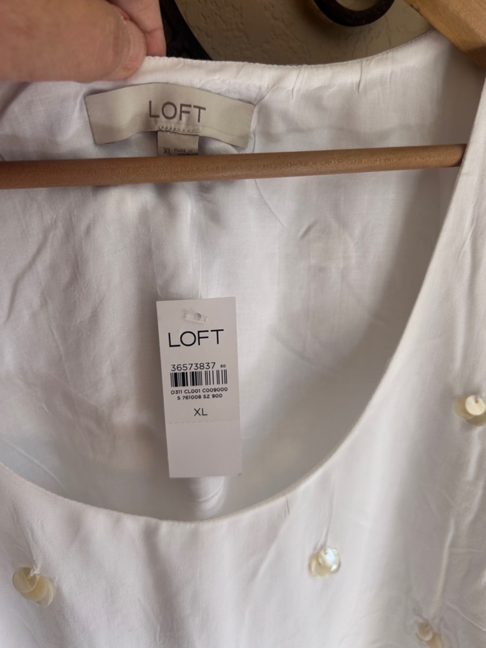 NWT PERFECT Loft tee/shell - Picture 2 of 5
